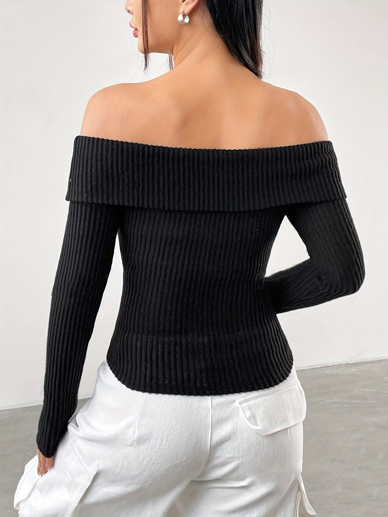 Charlotte – Off-Shoulder Crop Top