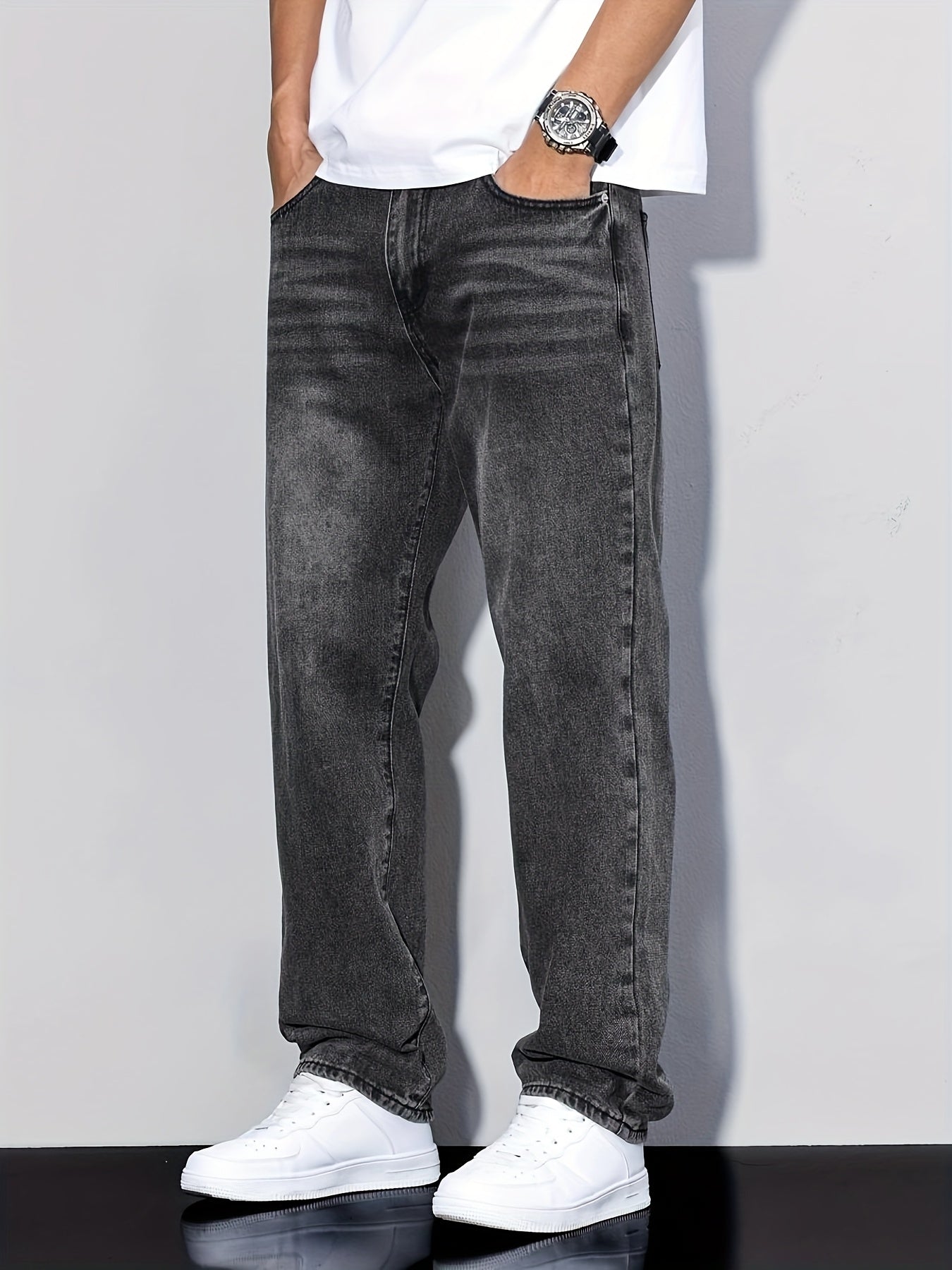 Casual loose fit jeans