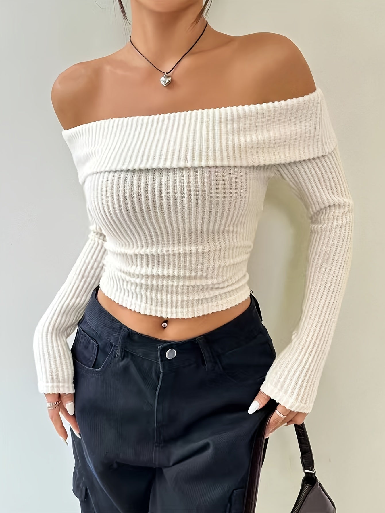 Charlotte – Off-Shoulder Crop Top